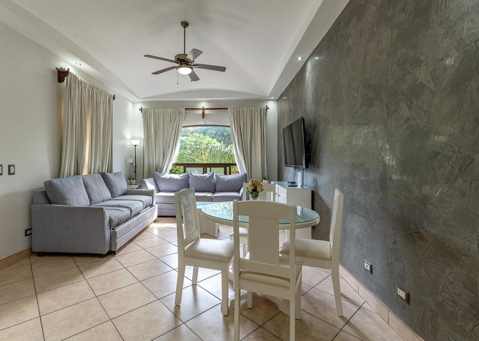 The Oaks Tamarindo Pool Front Condominiums Fast Wifi Exterior photo